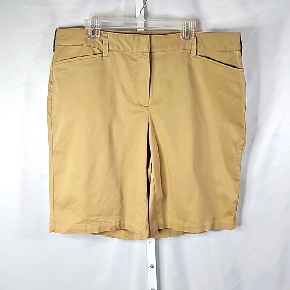 Lands End Women's Mid Rise Khaki Shorts Size 18W